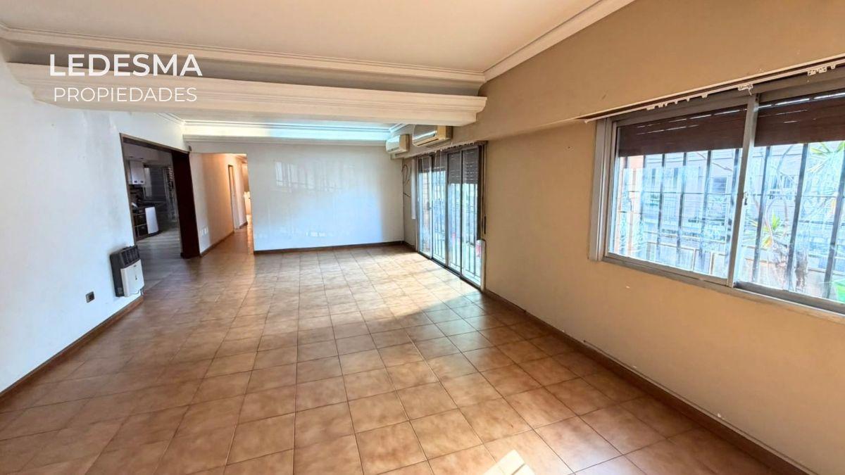 Foto de PH 6 AMBIENTES CON COCHERA, PATIO Y BALCON EN ALQUILER - SIN EXPENSAS, imagen 2