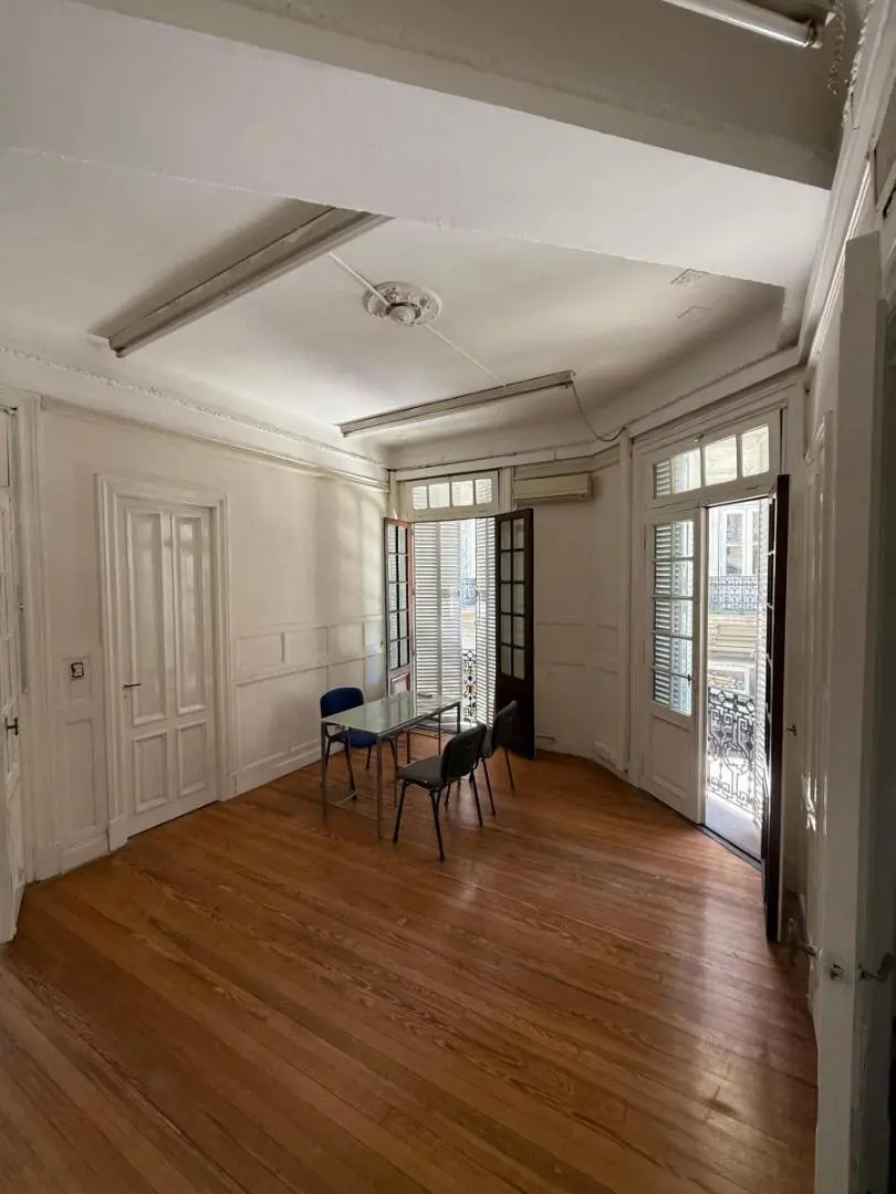 SEMIPISO 4 AMBIENTES EN MONSERRAT | APTO CREDITO Y PROF 2