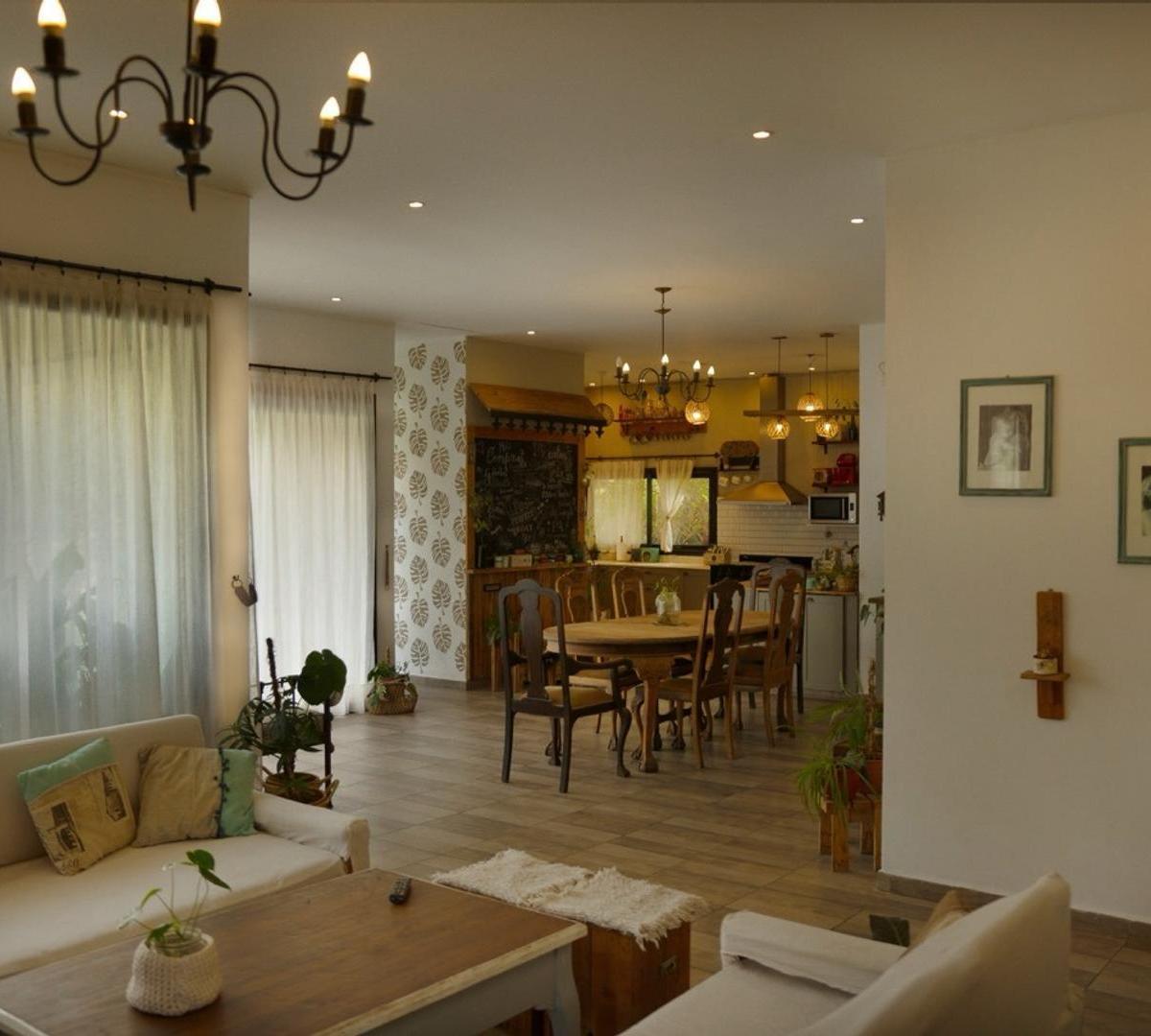 Venta Casa Moderna! B° Privado La California