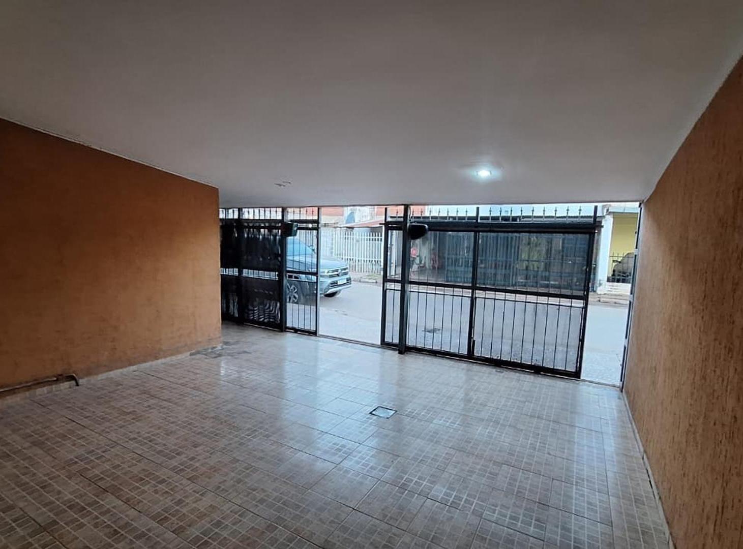 Casa tipo Dúplex en Venta! B° Pcias. Unidas
