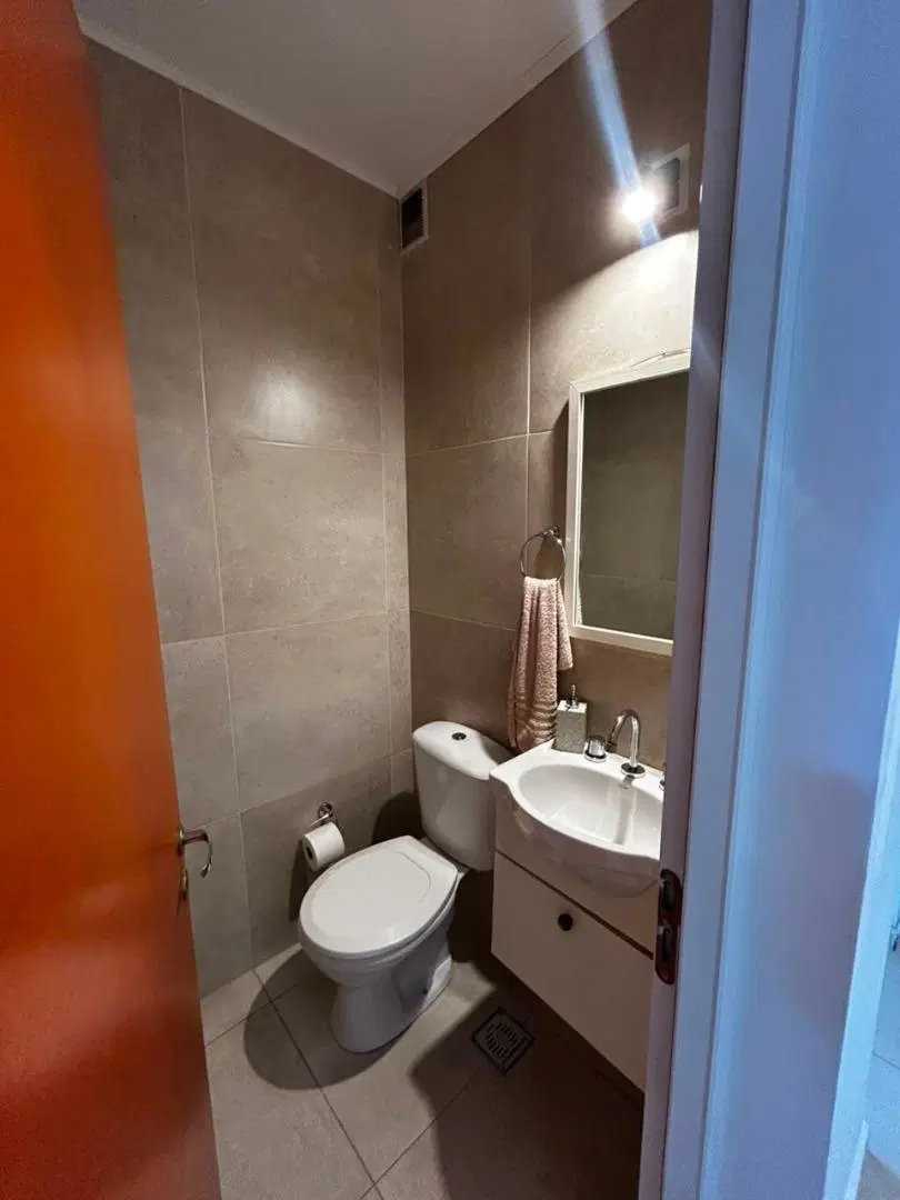 Departamento en Venta! 3 Dormitorios y Cochera 4