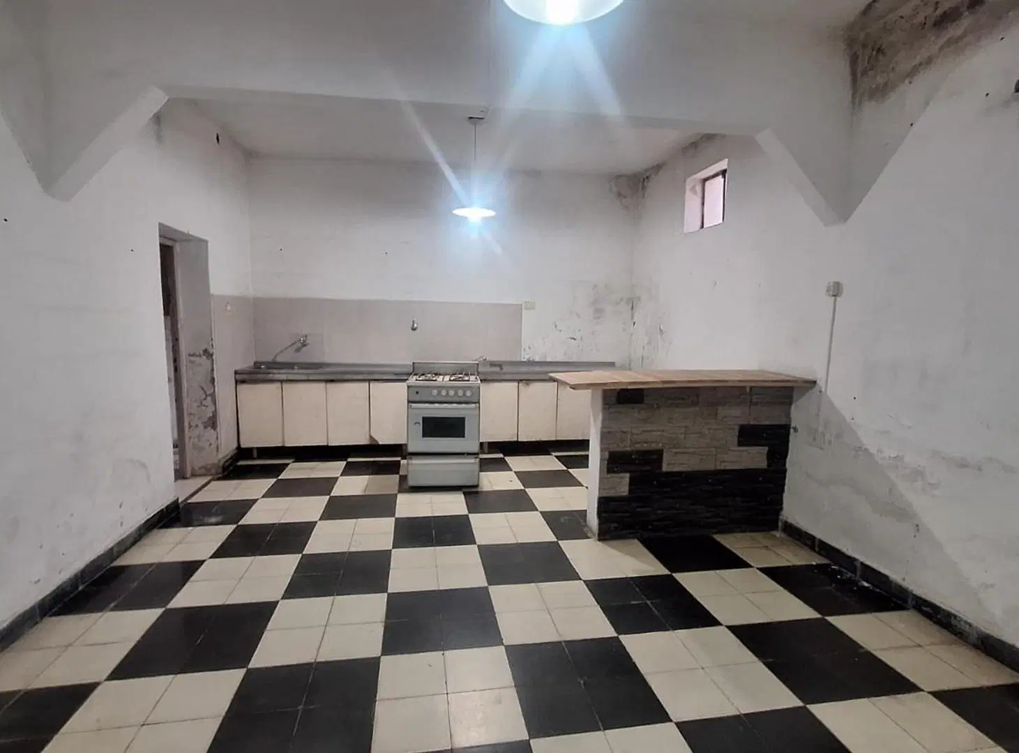 Sobre Esquina Casa en Venta! Macrocentro 4