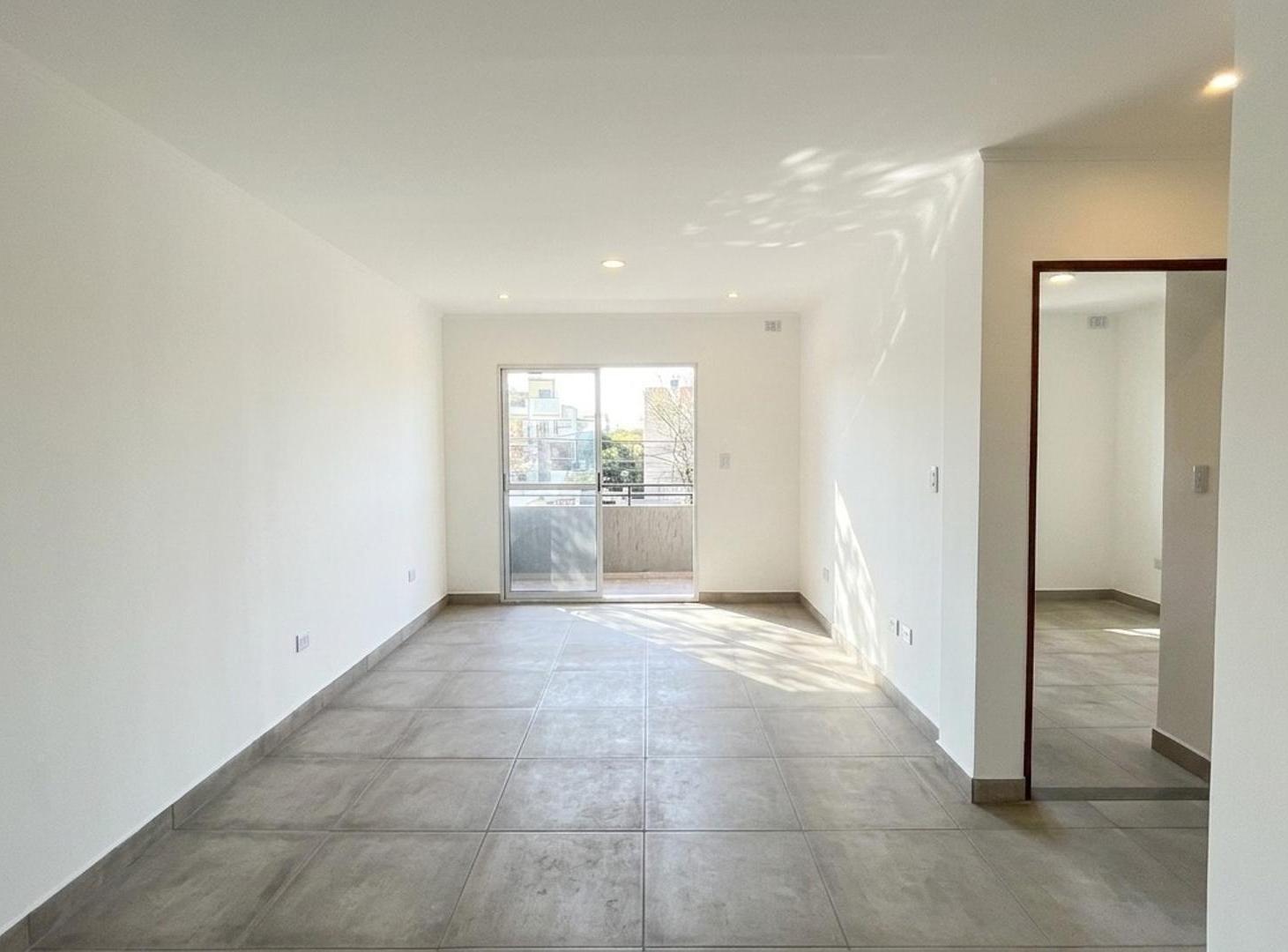 Foto de 2 DEPARTAMENTOS en VENTA! De 1 Dormitorio - Zona UNNE, imagen 5