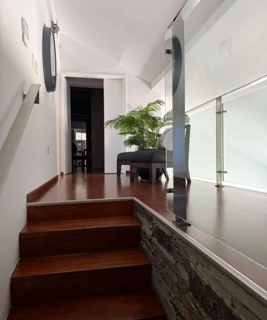EXCELENTE CASA EN INMEJORABLE UBICACIÓN ADROGUÉ 4