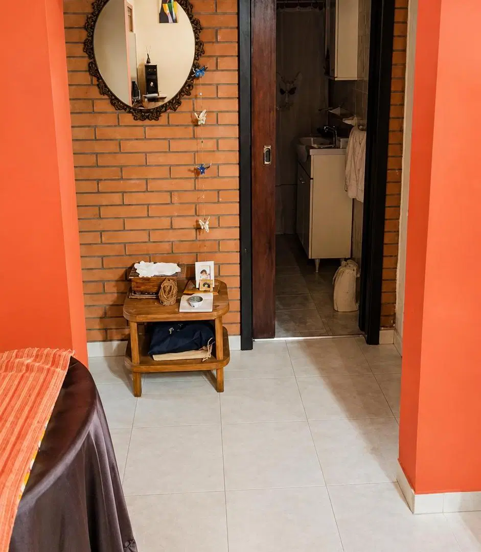 HERMOSO CHALET CON QUINCHO Y PILETA EN BURZACO 5