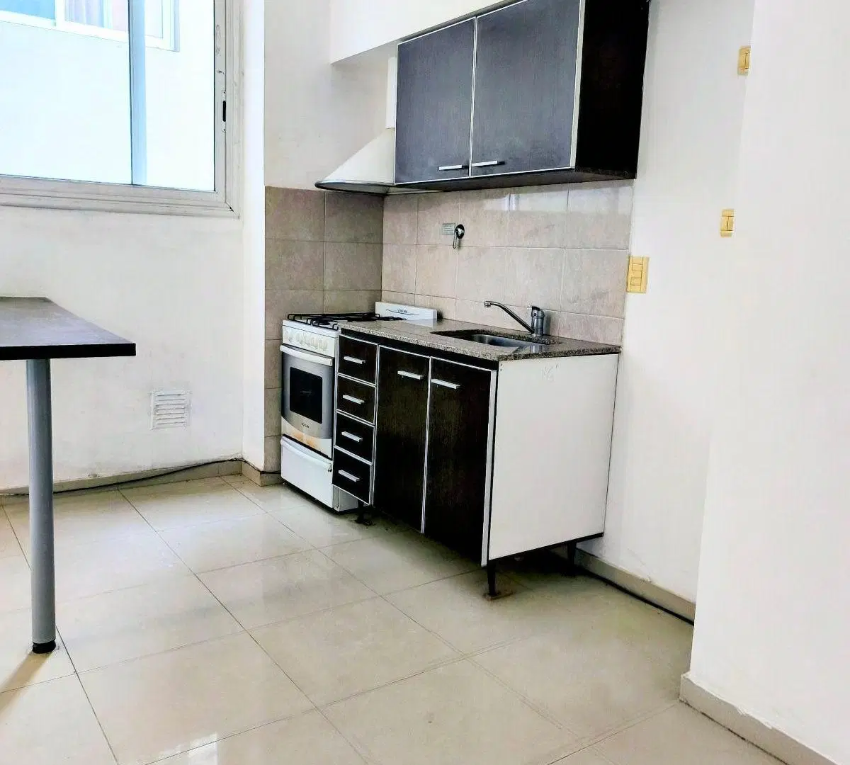Monoambiente en venta oportunidad ! Ideal inversor o primer vivienda. Apto Credito nuevo valor 4