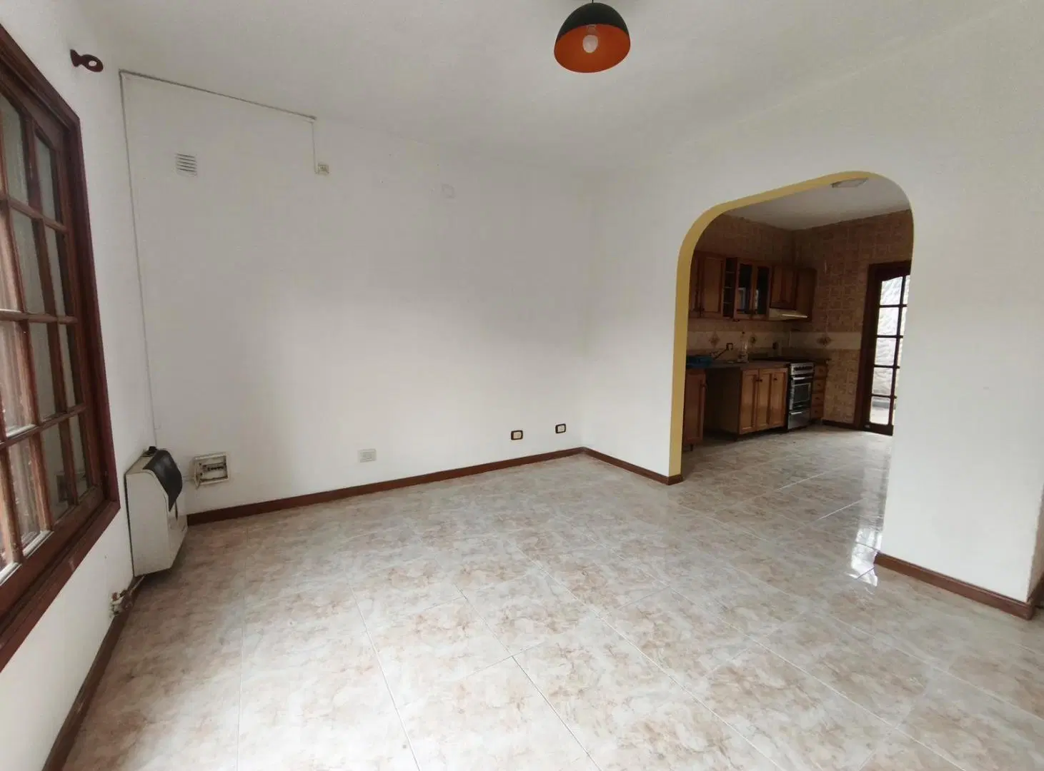 casa PH 2 amplios dormitorios en Planta Baja con Patio propio Cochera ¡SIN EXPENSAS! Villa Ballester 4
