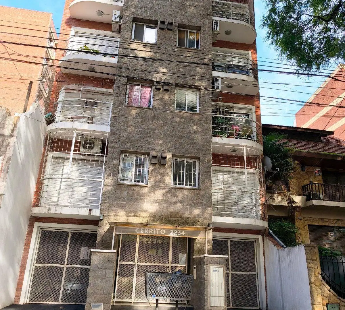 Dpto 2 ambientes alquiler con balcón y cocina separada Centro San Martin 8