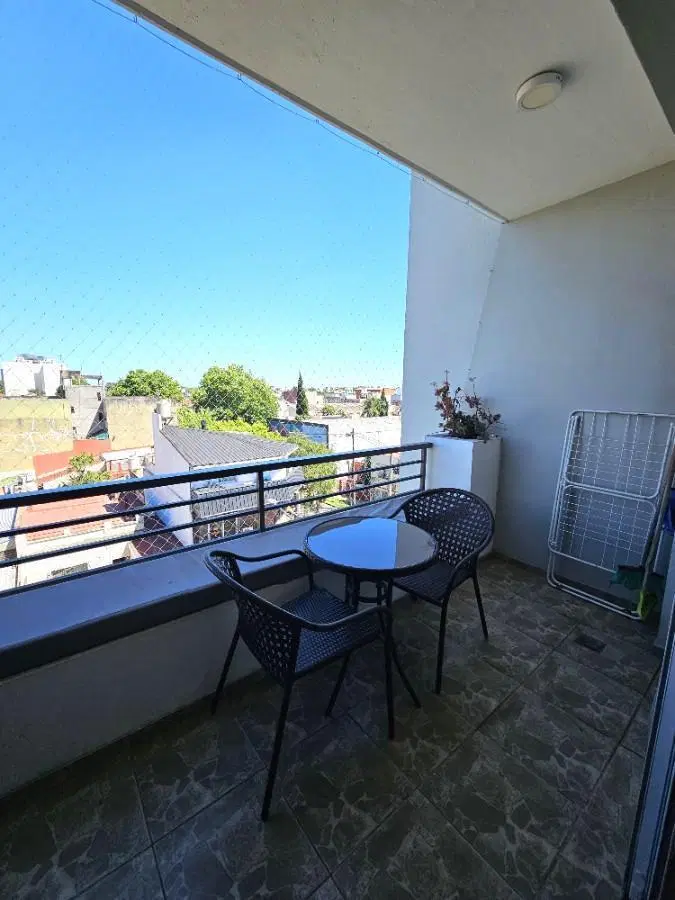 Apto Credito Venta Departamento Caseros 3 Amb Cochera con balcón parrilla , Oportunidad 2