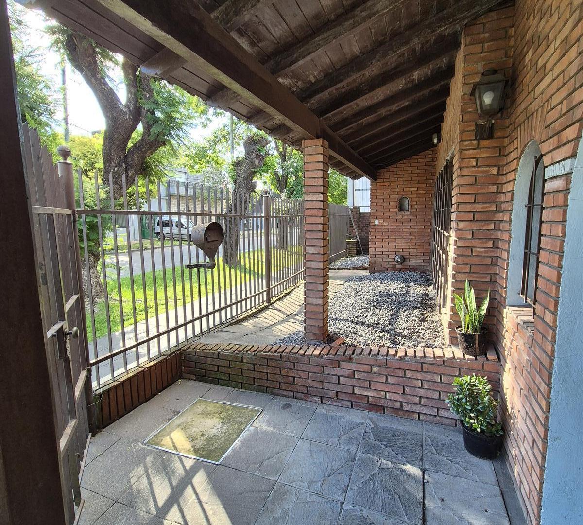 Foto de Chalet en venta Jose León Suárez prox a estación y Márquez 3, imagen 3