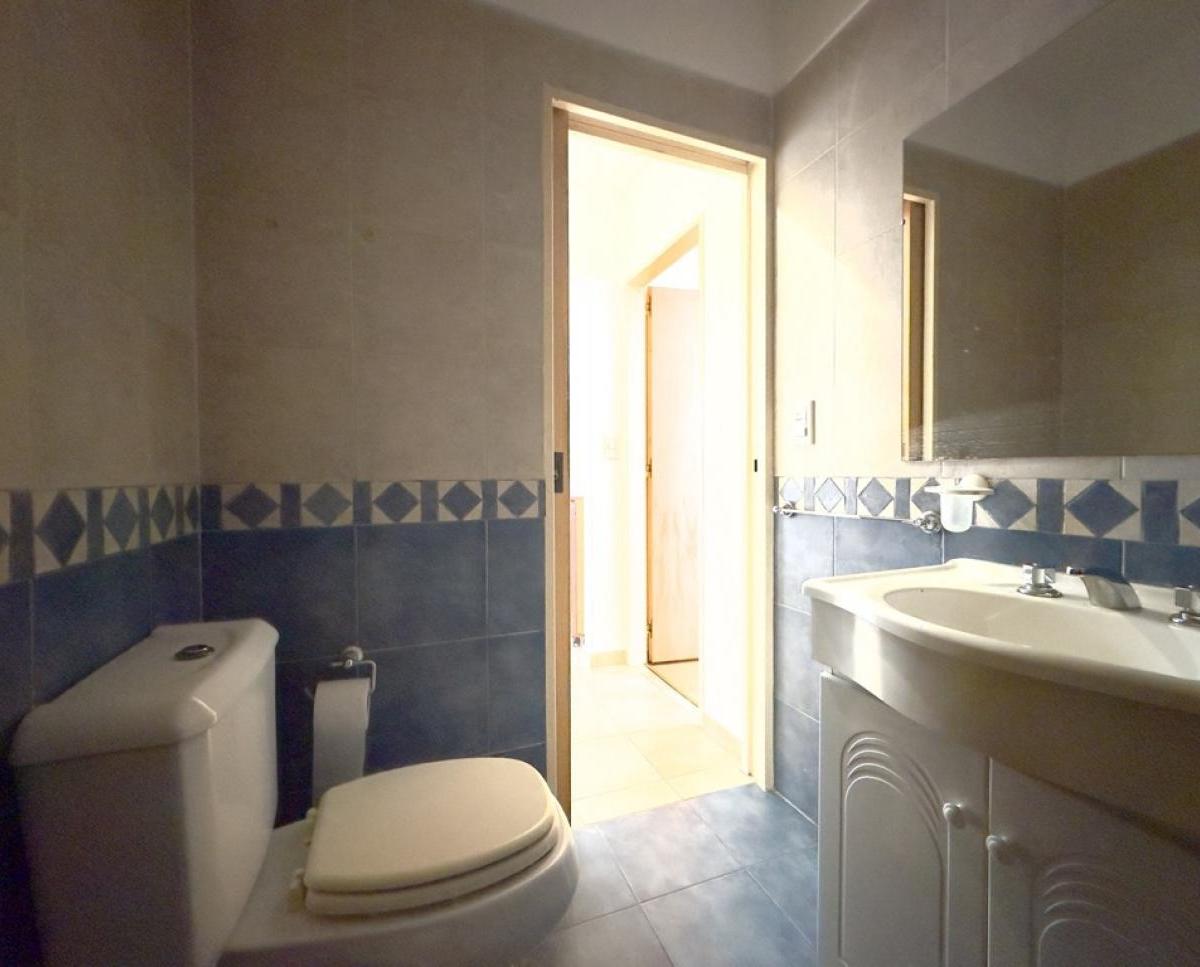 Departamento de 3 Ambientes con 2 Patios 3