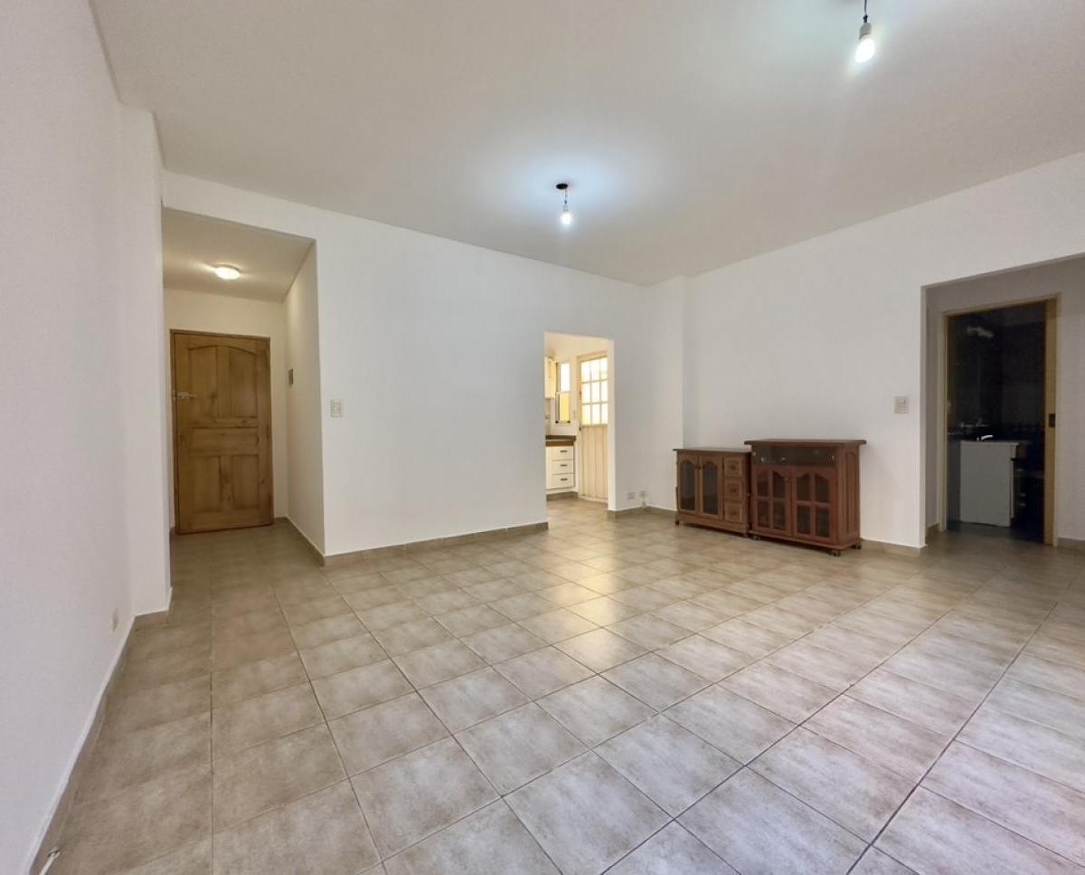 Departamento de 3 Ambientes con 2 Patios 4