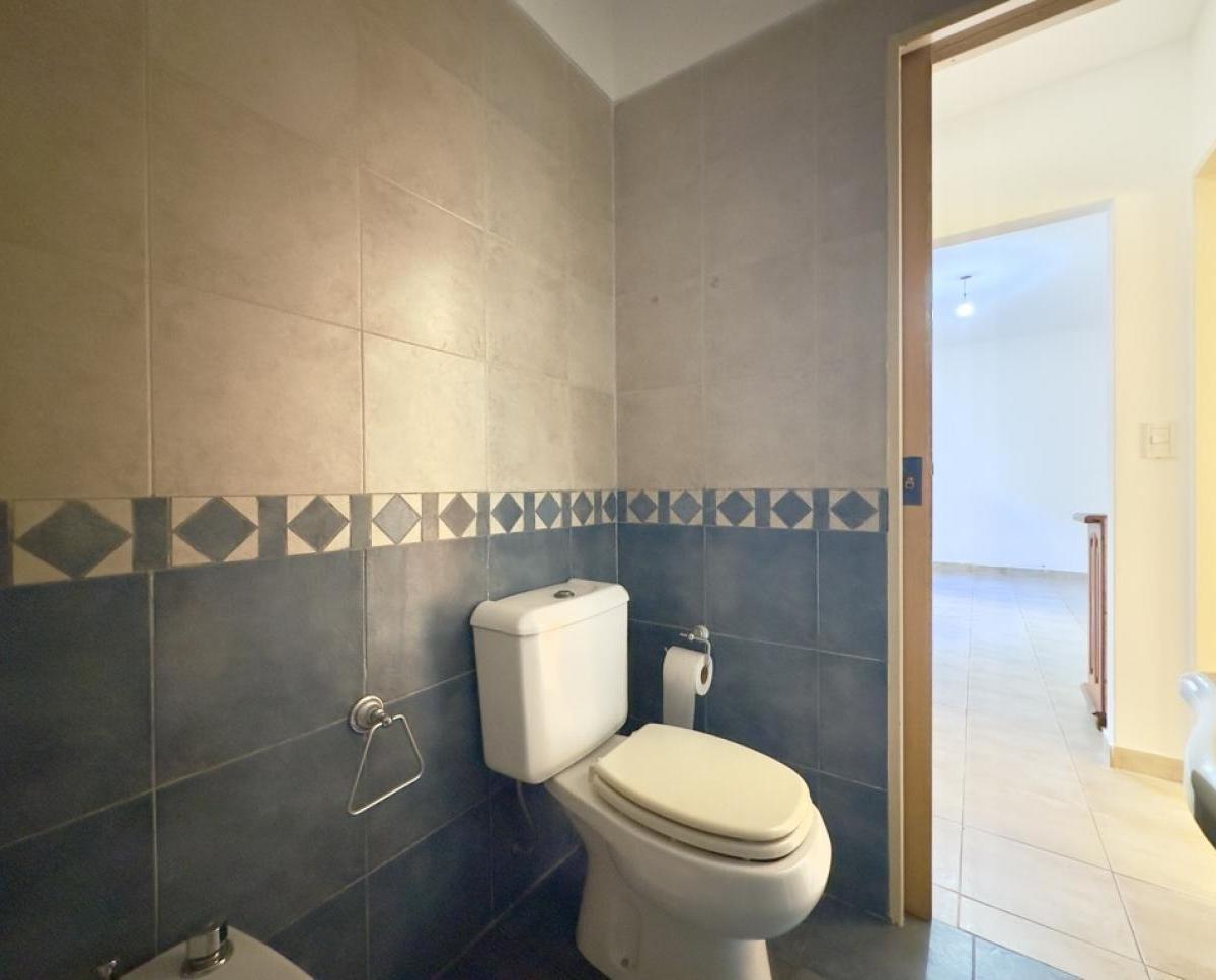 Departamento de 3 Ambientes con 2 Patios 2