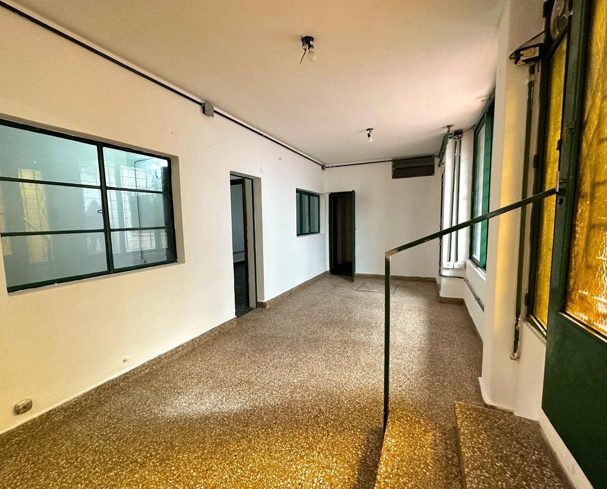 PH de 4 ambientes con patio