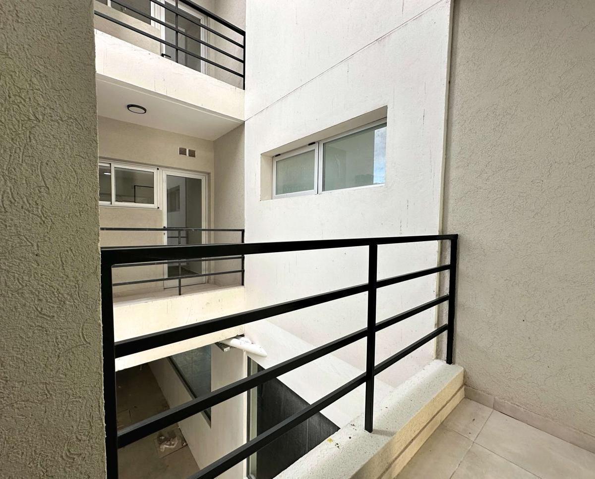 Departamento de 2 Ambientes con 2 Balcones 2