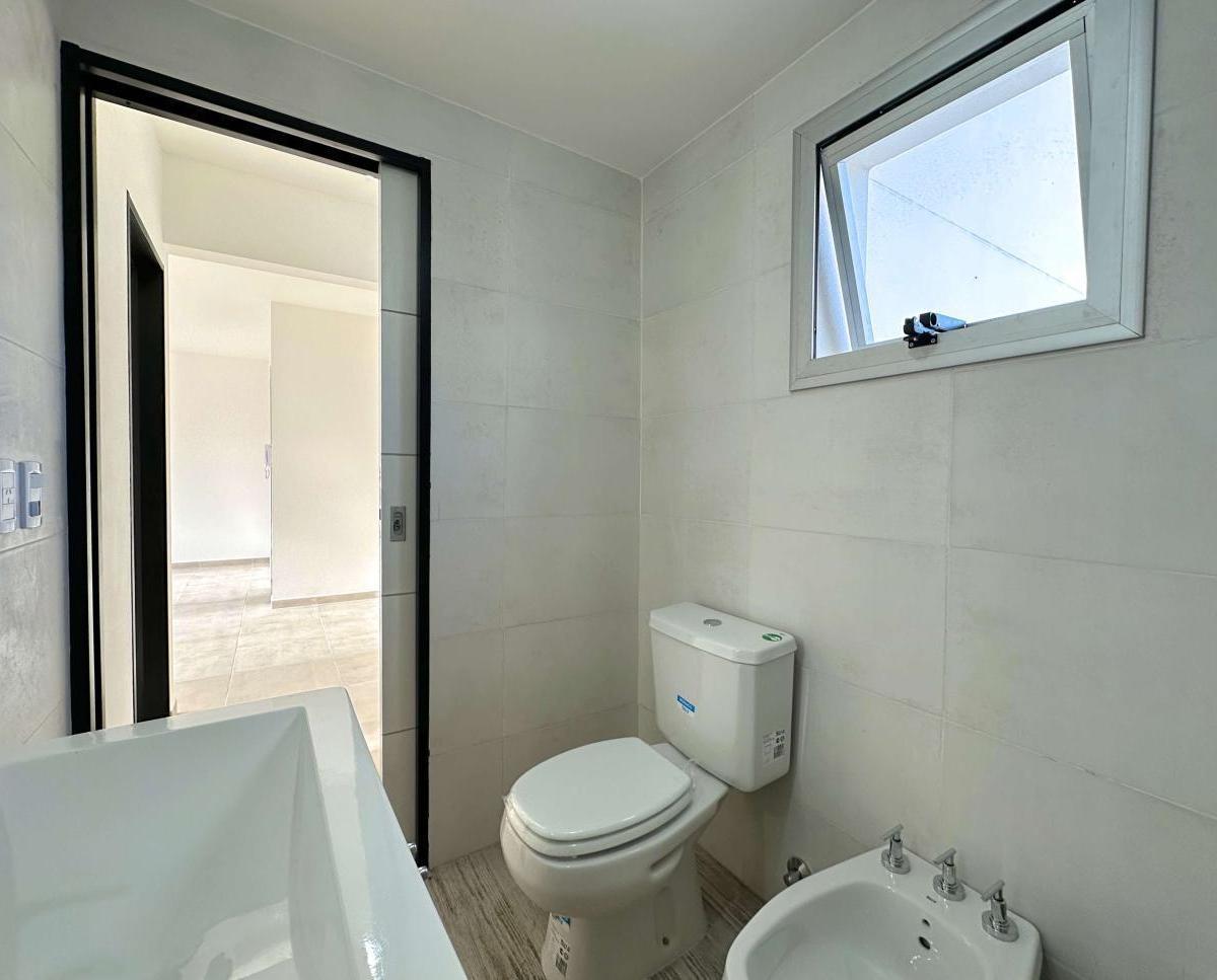 Departamento de 2 Ambientes con 2 Balcones 3