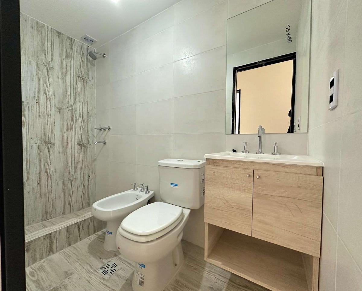 Departamento de 3 Ambientes con 2 Balcones 5