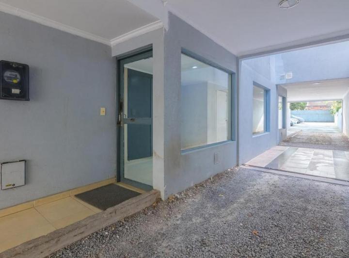 Departamento de 2 ambientes con balcon y cochera 1