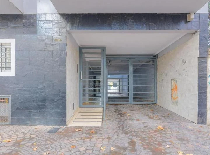 Departamento de 2 ambientes con balcon y cochera 5