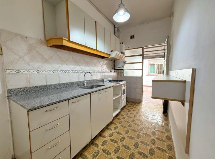 Departamento de 2 ambientes con patio 4