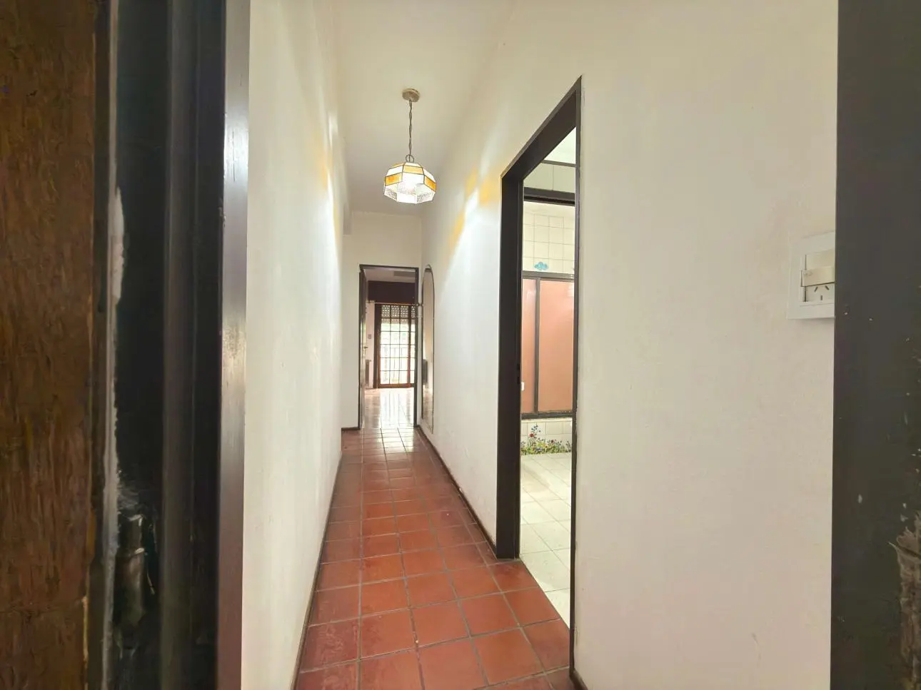 Departamento de 5 ambientes con balcones y cochera 5