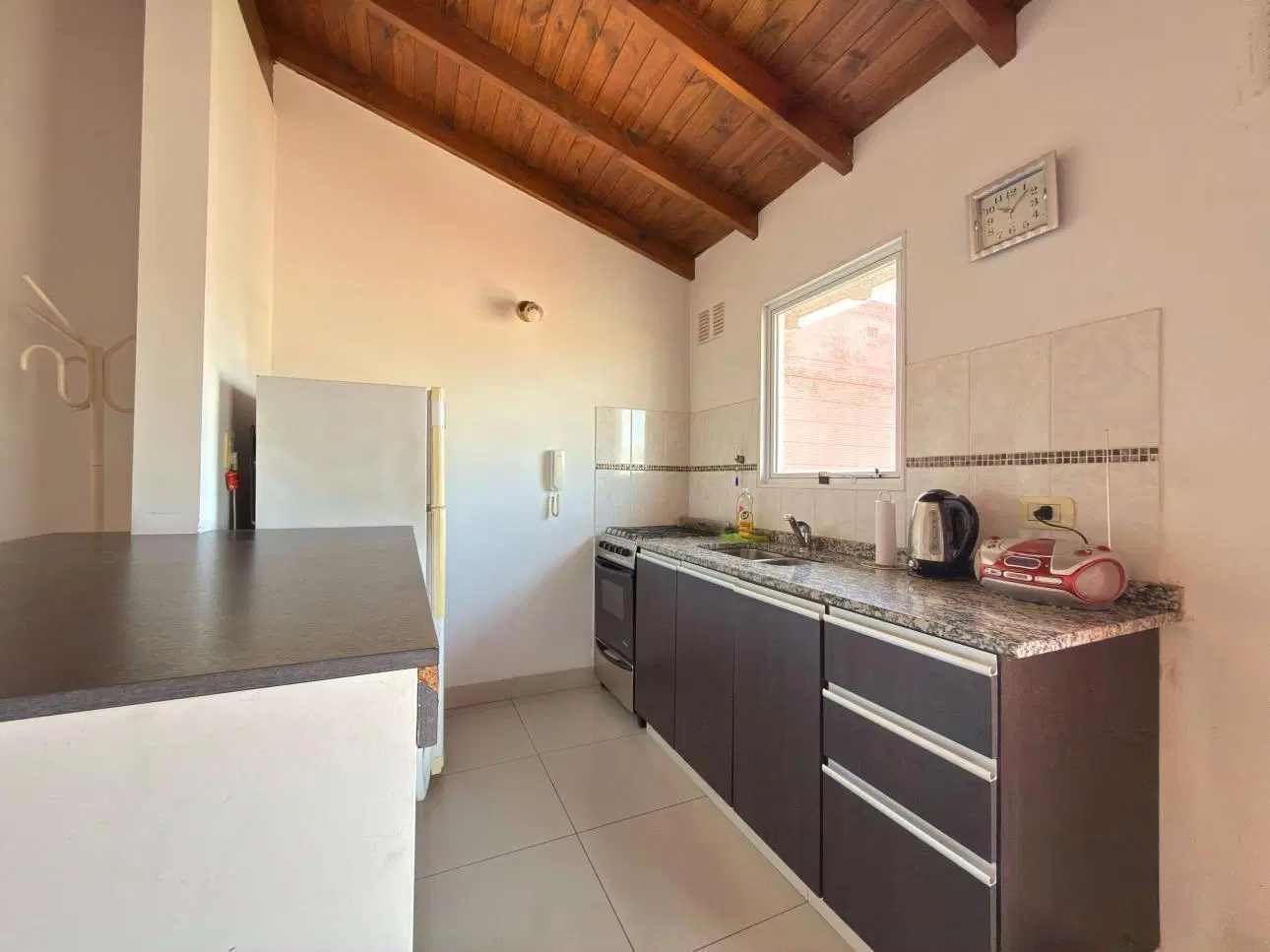 Departamento de 2 ambientes con balcon y cochera 4
