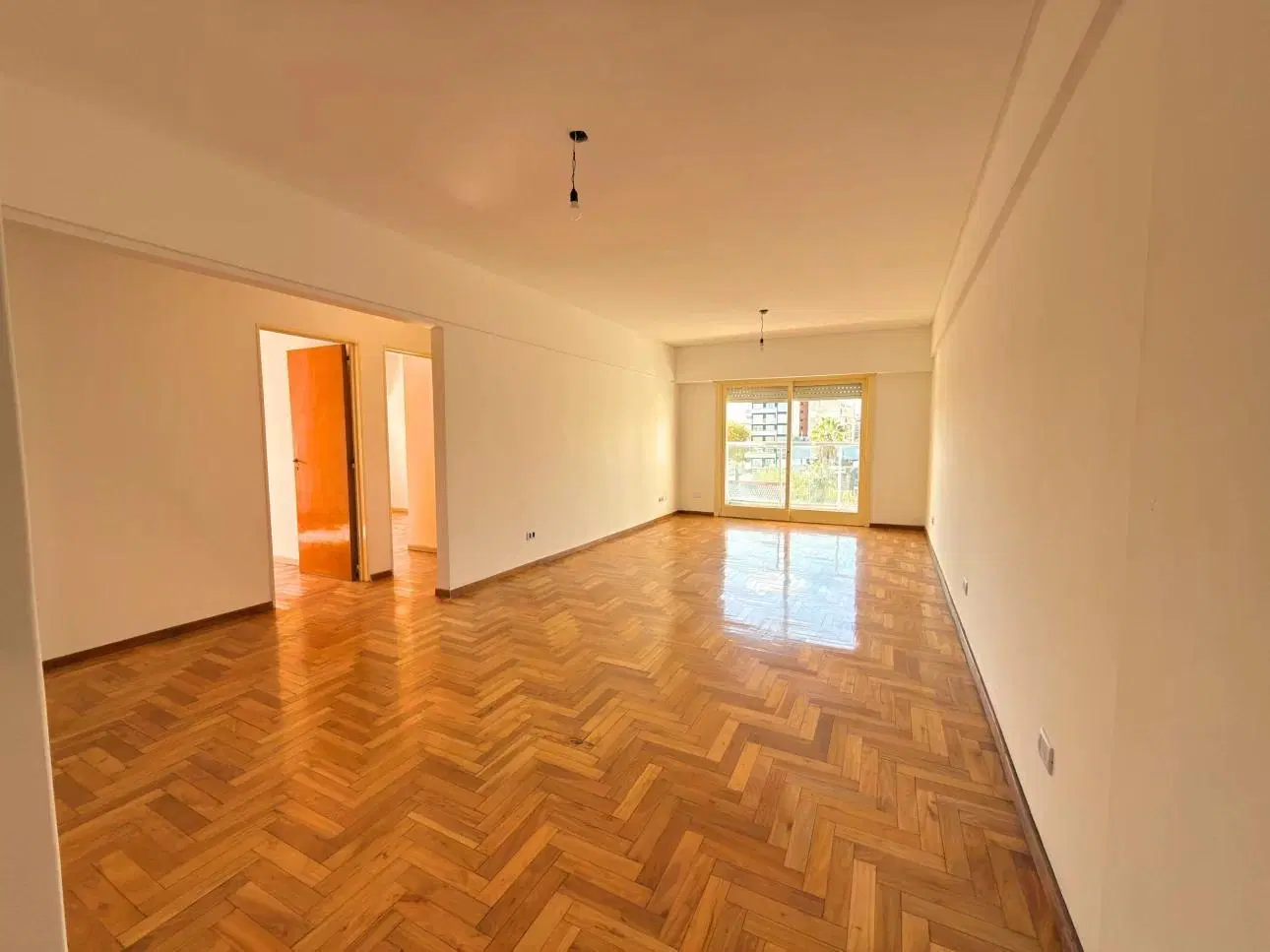 Departamento de 4 ambientes con balcon 3