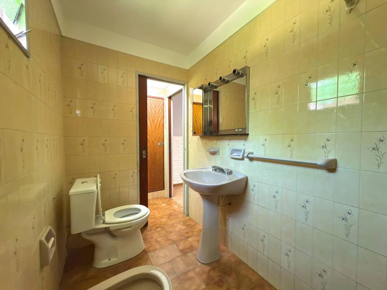 Chalet de 4 ambientes + Departamento de 3 ambientes 3