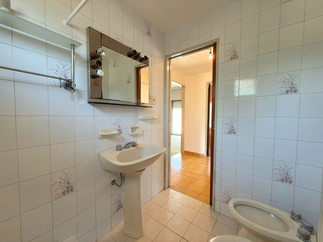 Chalet de 4 ambientes + Departamento de 3 ambientes 4