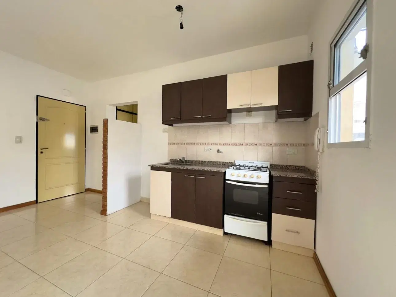 Departamento de 2 ambientes con balcon 4