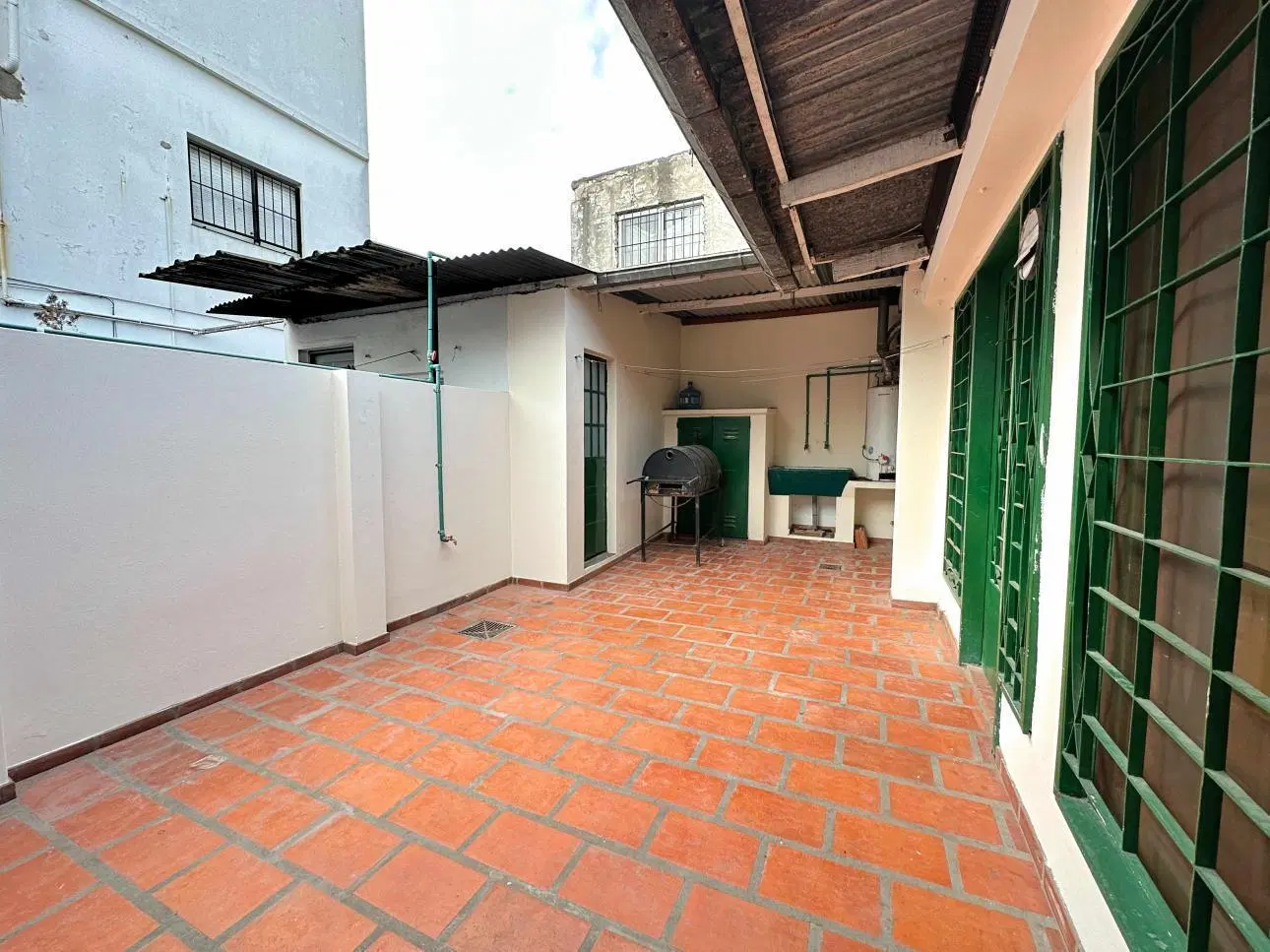 PH de 4 ambientes con patio 3