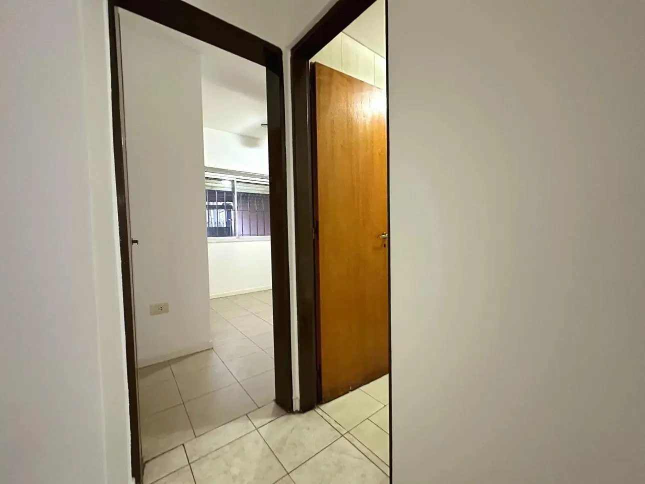 Departamento de 2 ambientes con jardin y cochera 5