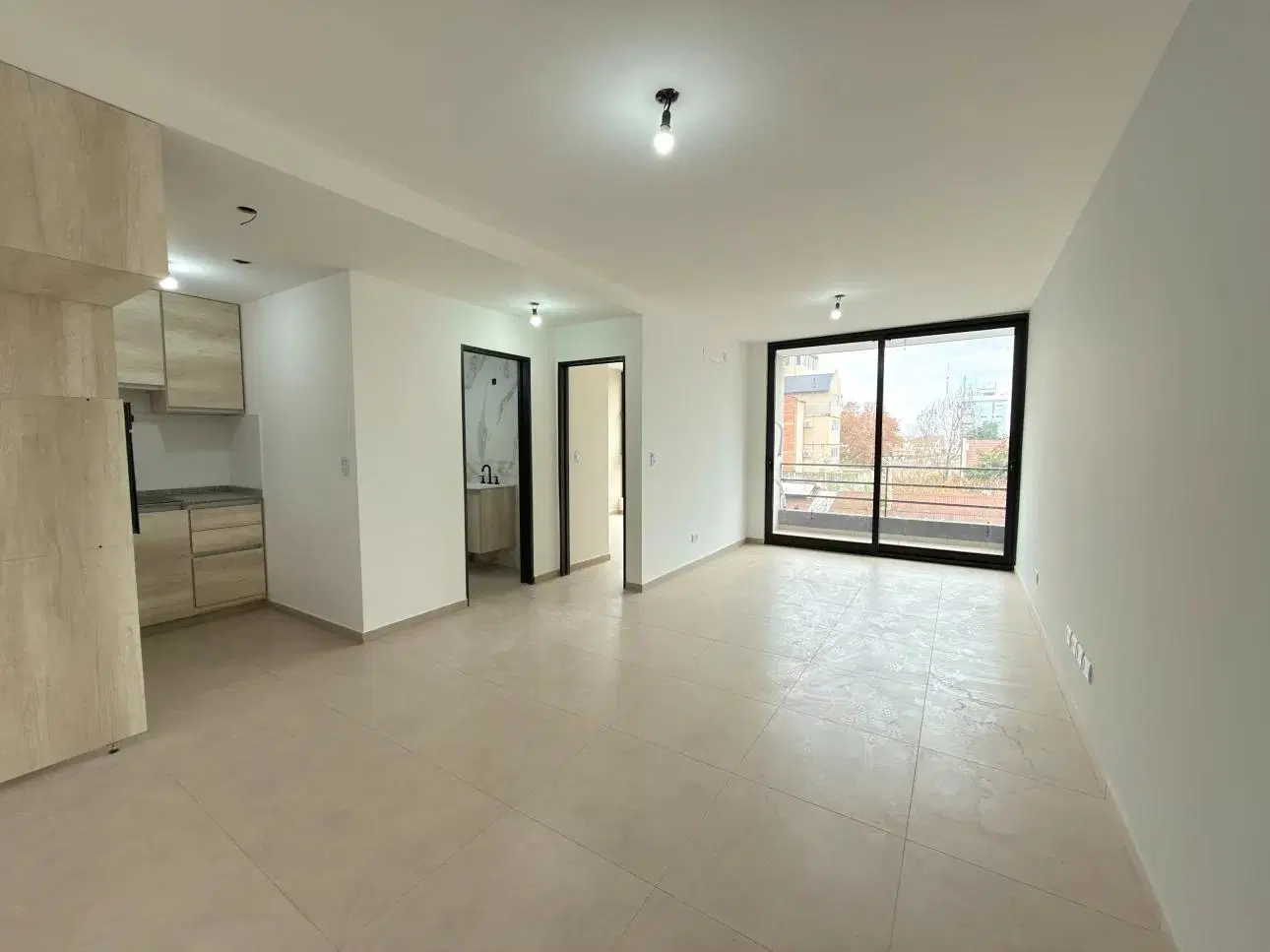 Departamento de 2 ambientes con balcon 5
