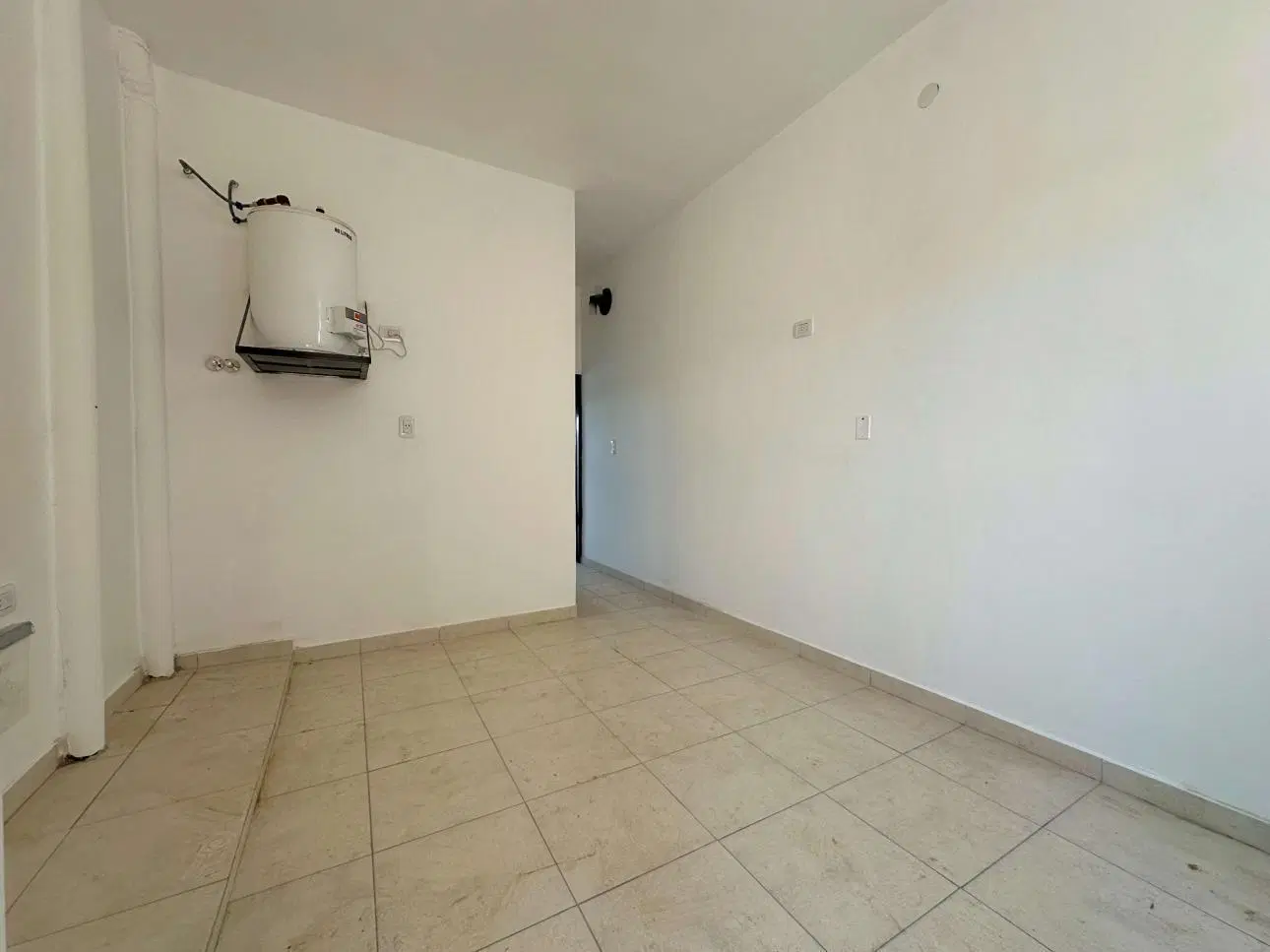 Departamento de 2 ambientes con patio 3