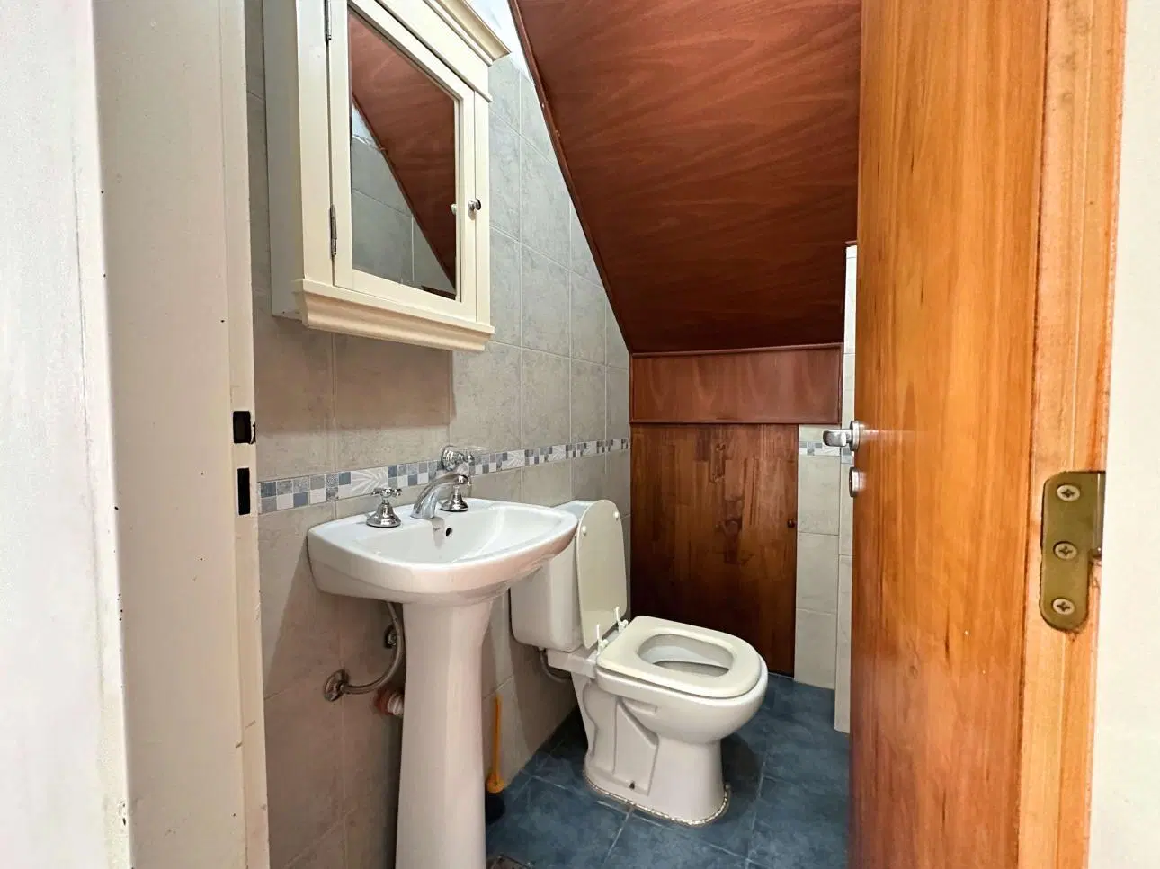 Triplex de 4 ambientes con patio 8
