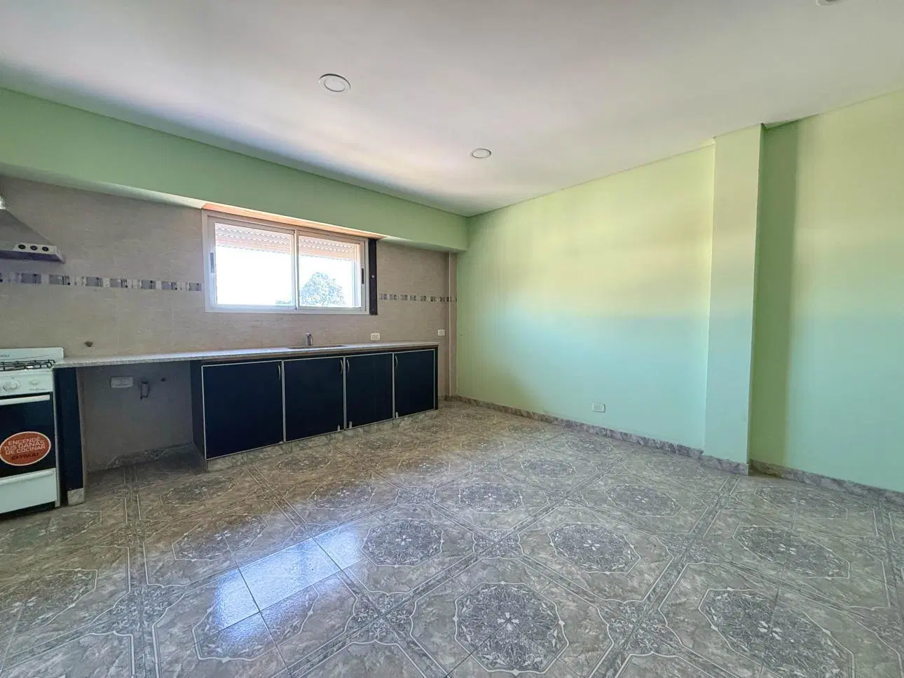Departamento de 3 ambientes con parque 8