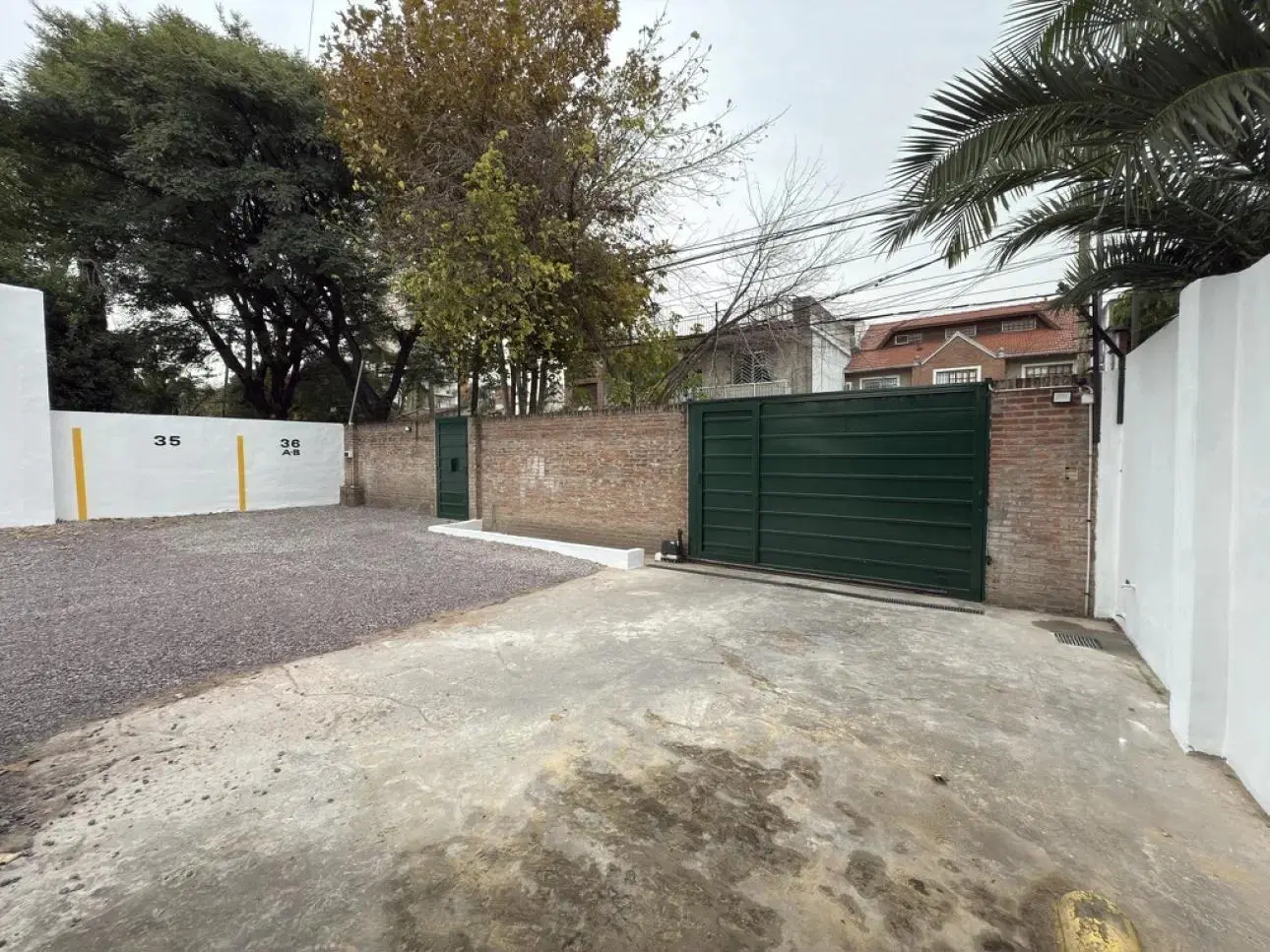 Cochera descubierta 2