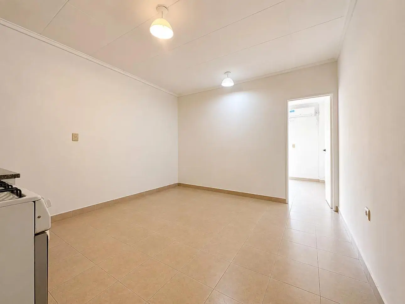 Departamento de 2 ambientes con balcon 5