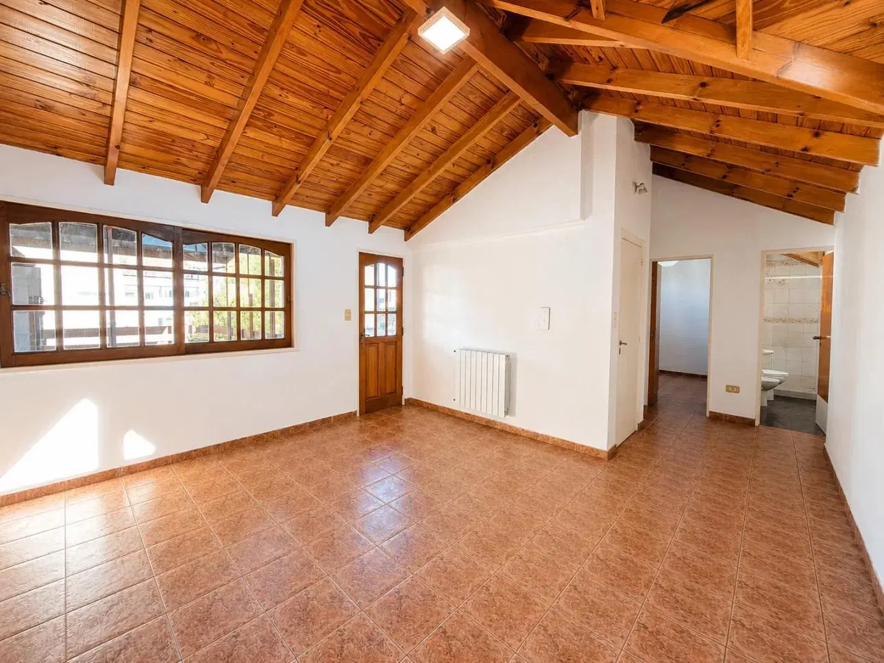 Departamento de 2 ambientes con patio y terraza 3