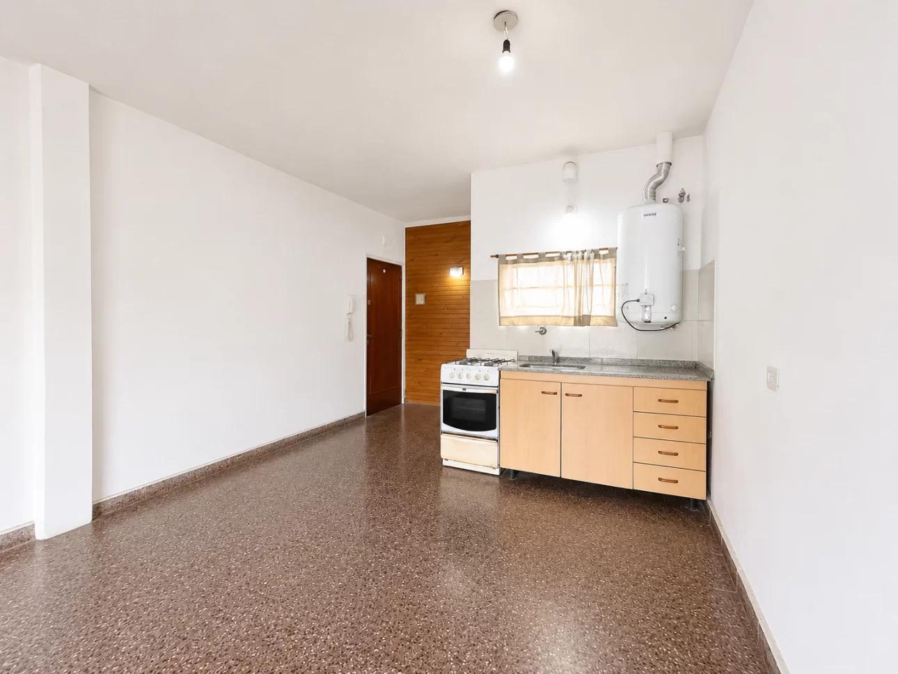 Foto de Departamento de 1 ambiente con balcon, imagen 3