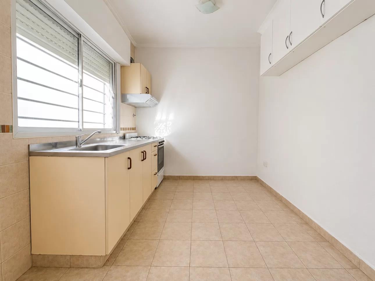 Foto de Triplex de 4 ambientes con patio, imagen 4