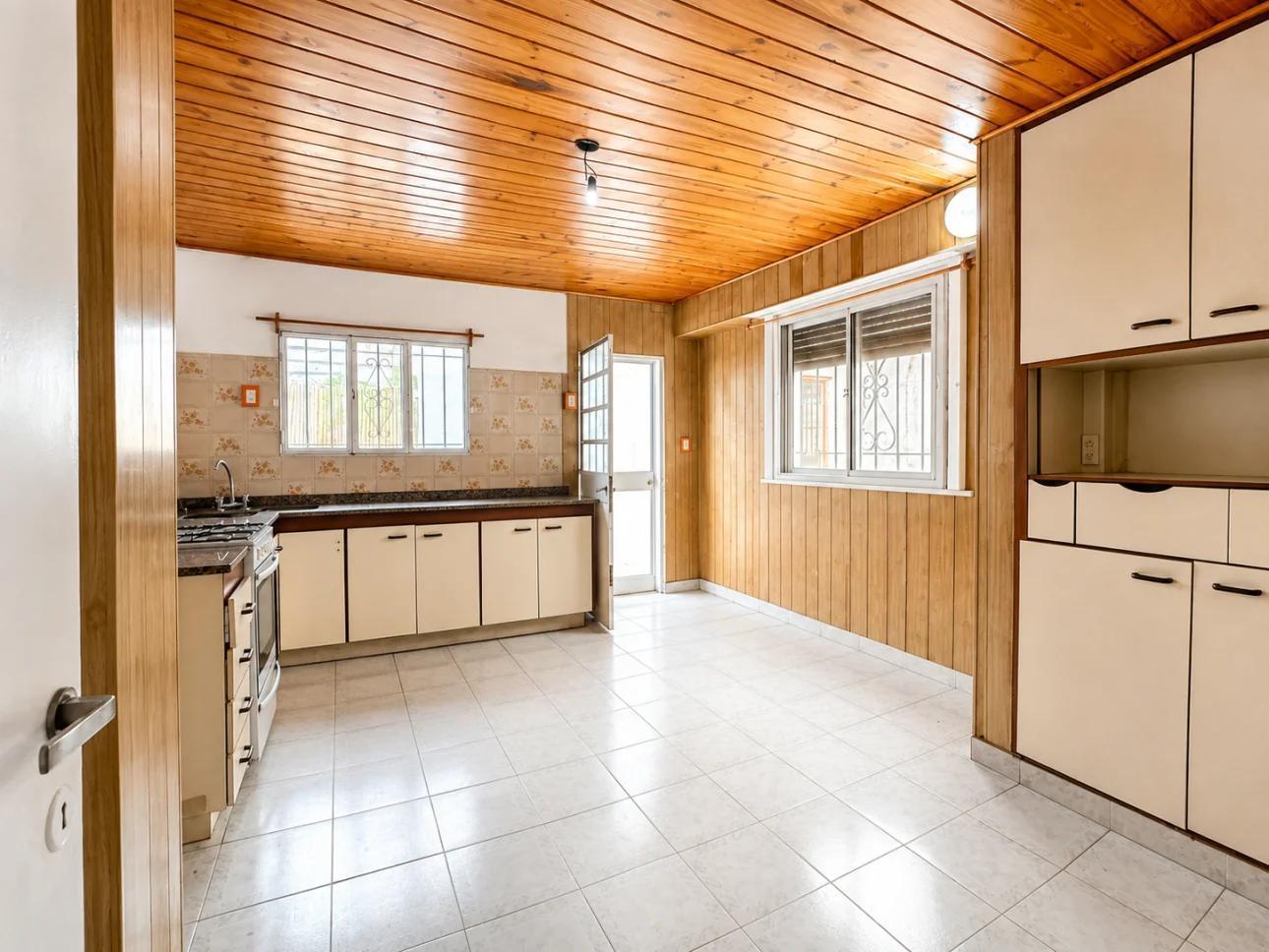 Foto de Chalet de 3 ambientes con patio y cochera, imagen 3