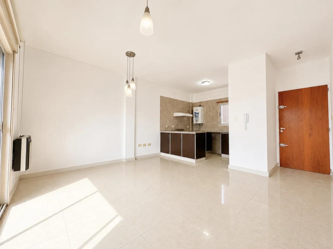 Foto de Departamento de 2 ambientes con balcon corrido, imagen 5
