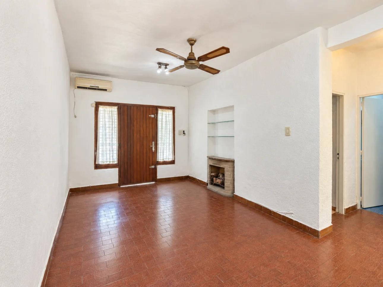 Foto de Casa de 3 ambientes con parque y 2 cocheras, imagen 1
