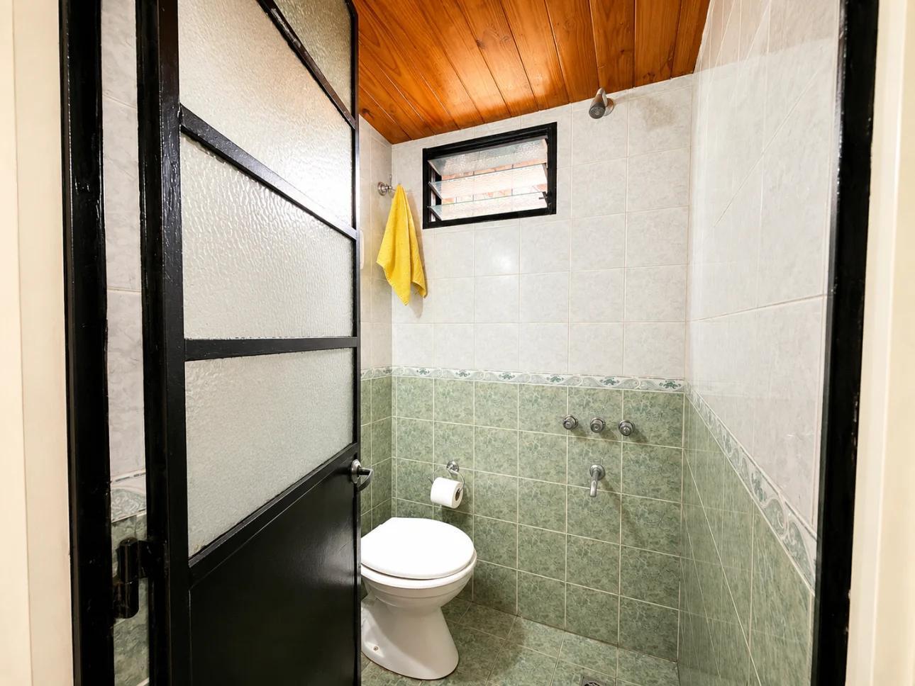 Foto de Casa de 3 ambientes con patio y cochera pasante, imagen 5