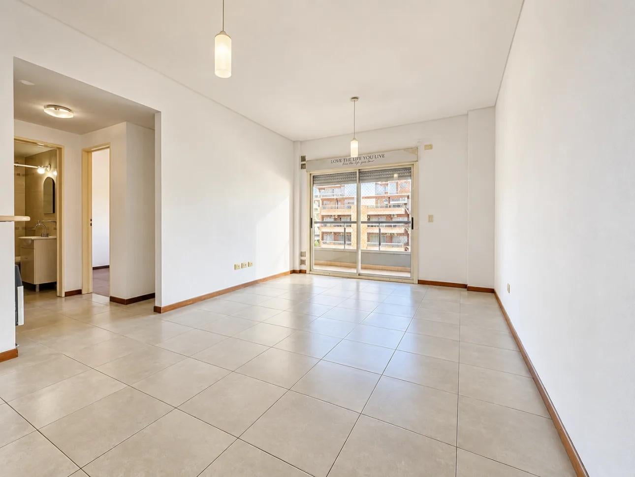 Foto de Departamento de 3 ambientes con balcon corrido, imagen 4