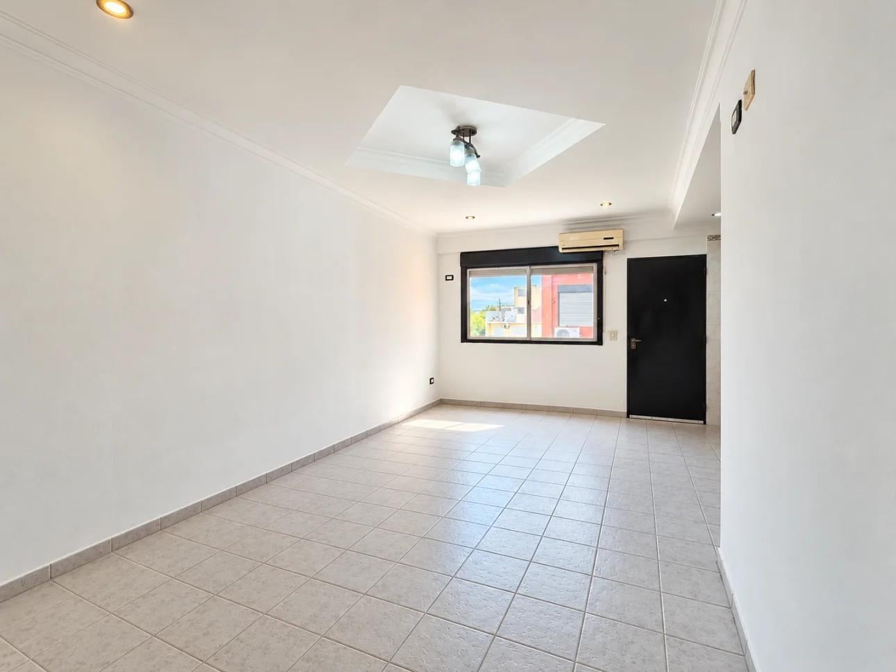 Foto de Departamento de 2 ambientes con cochera, imagen 2
