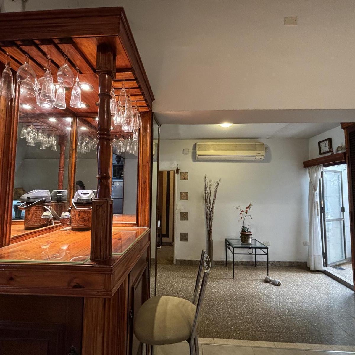 Venta Casa 4 Ambientes Más Departamento 2 Ambientes en Terraza, Lote Propio! 1