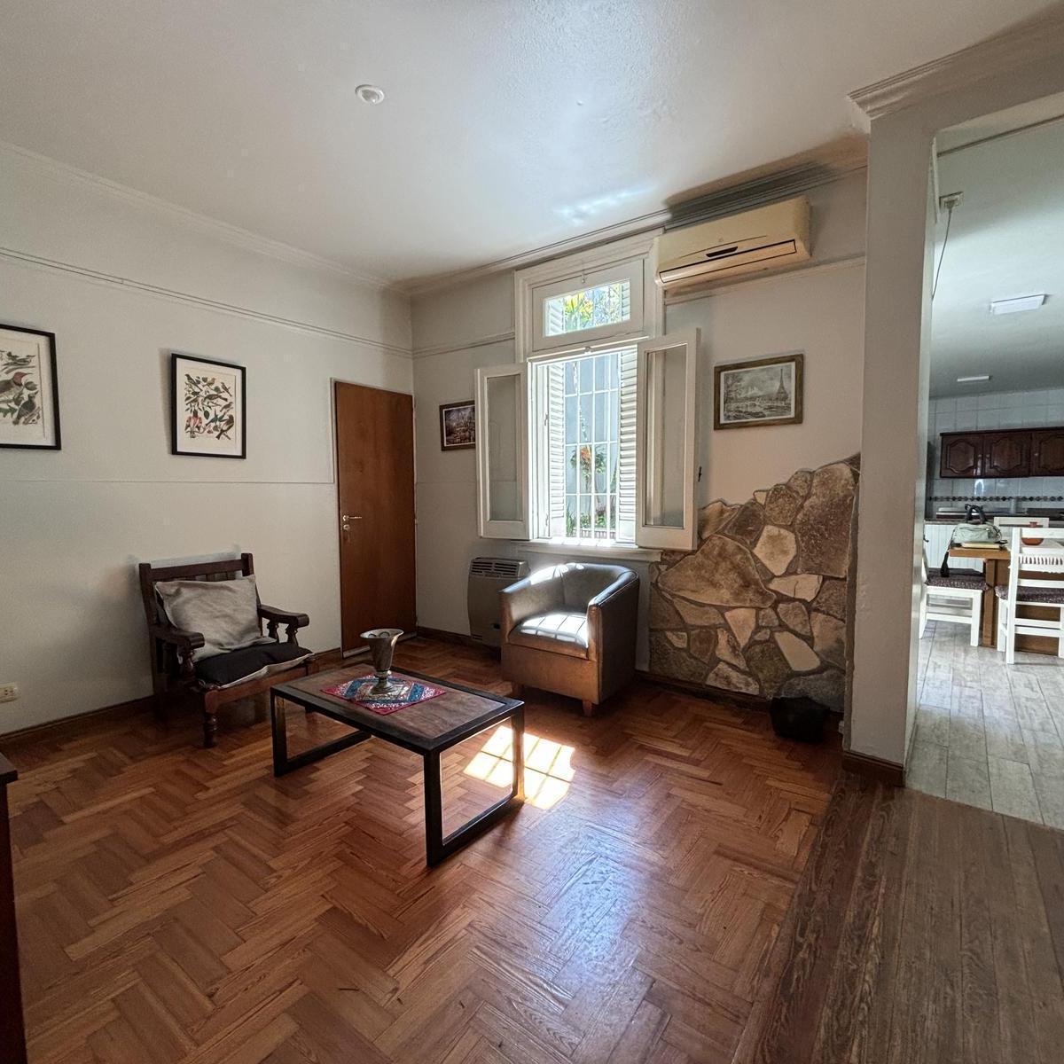 Venta Casa 5 Ambientes con Cochera, Patio y Terraza en Parque Chacabuco - Apta Credito 2