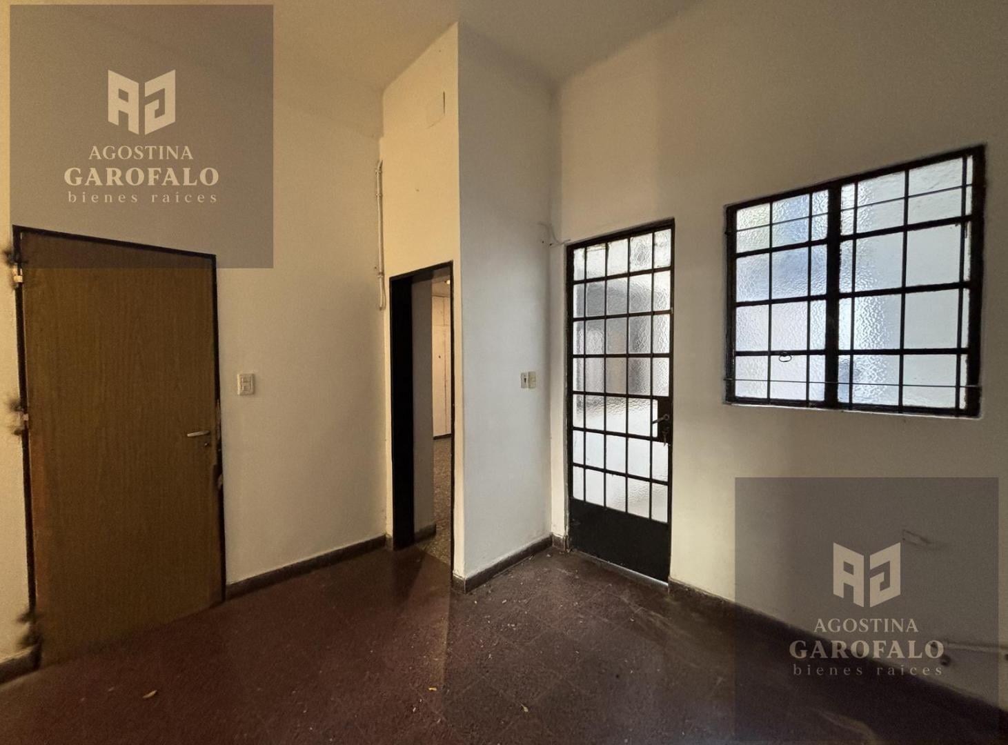 Venta PH 4 ambientes con Cochera, Patio y Terraza con Parrilla en Caballito